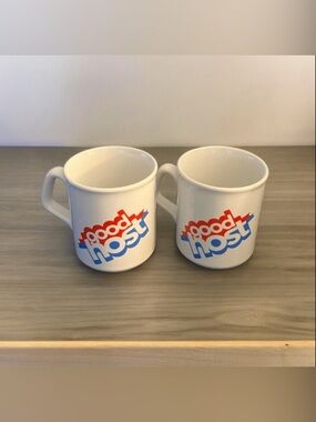 Vintage "good host" Iced Tea Set of 2 Mugs Restaurant Style Red White Blue